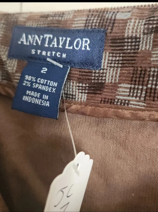 Ann Taylor Stretch Brown & cream corduroy mini Women's Skirt - Picture 4 of 6